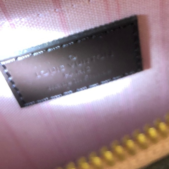 NEW Louis Vuitton Neverfull Damier Ebene Wristlet - Picture 7 of 11